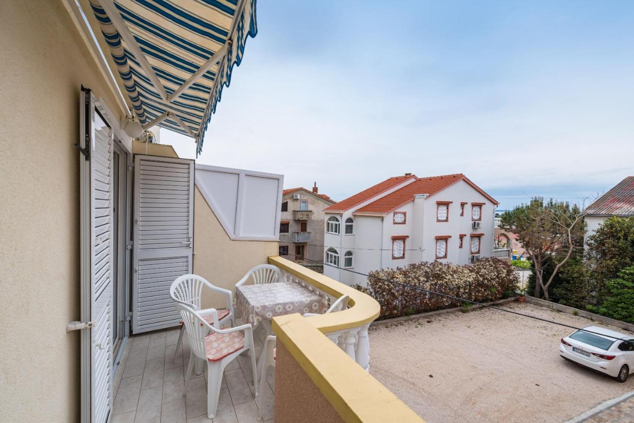 Nice Apartment Silvia Novalja Exterior photo