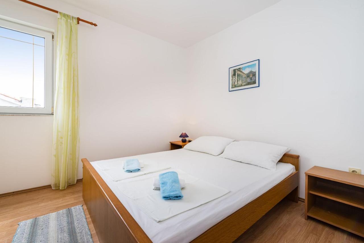 Nice Apartment Silvia Novalja Exterior photo
